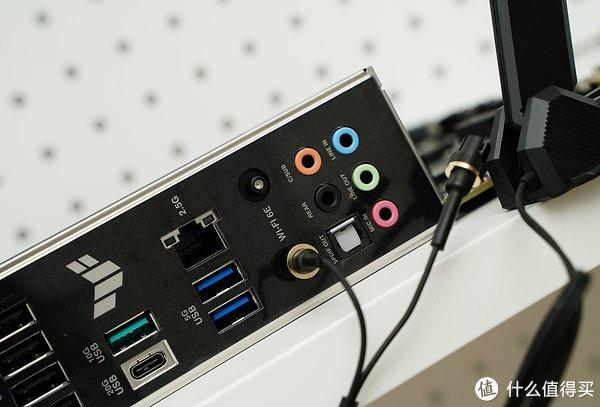 华硕TUF GAMING B760M-PLUS WIFI II 重炮手主板拆解评测 迎合14代酷睿再进化，无线网卡升级